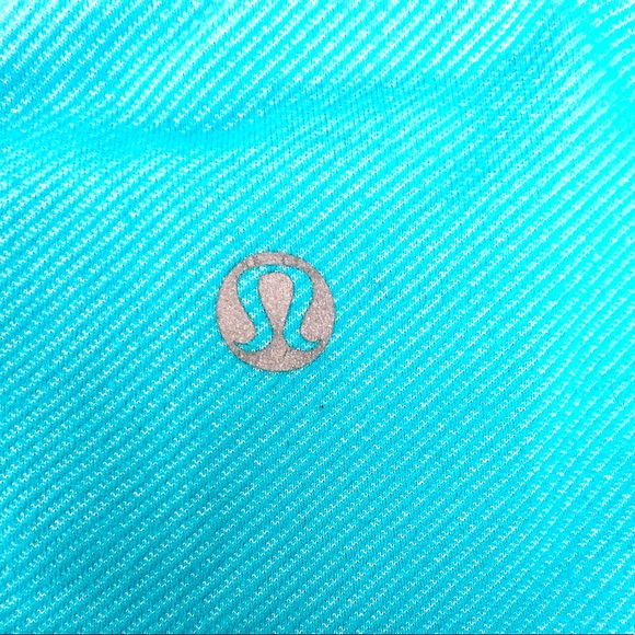 Lululemon Capri Blue Yoga Leggings - Picture 3 of 3